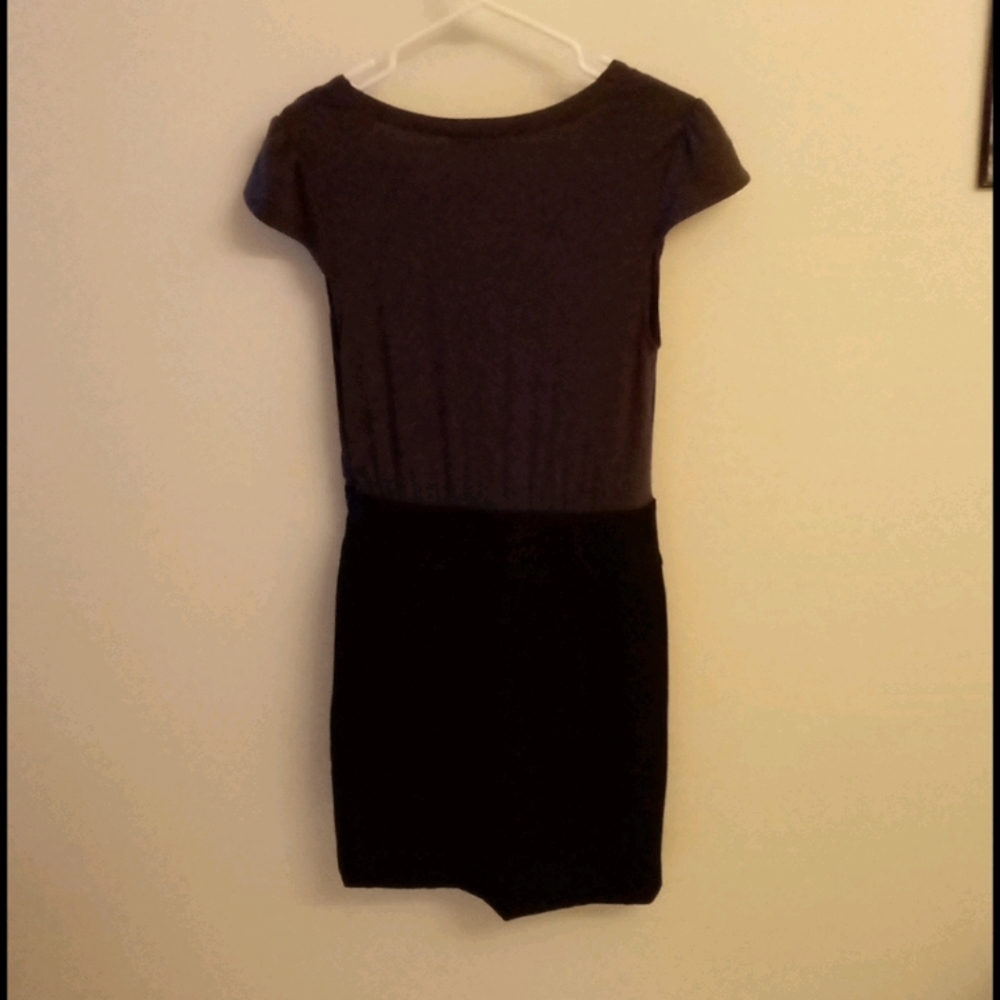 Express Y2K duo color block two tone short sleeves minimalist dress sz 2